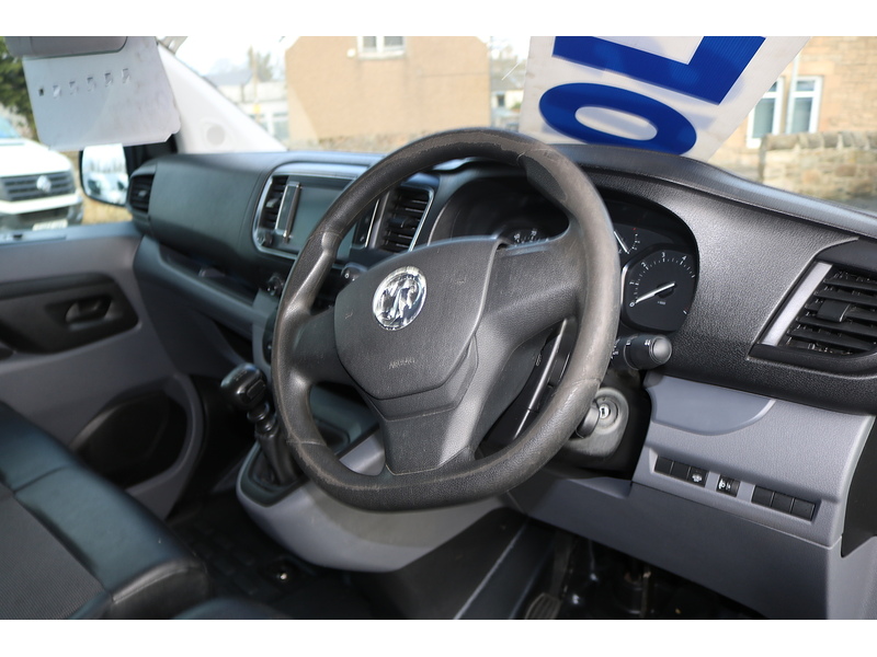 Vauxhall Vivaro L2h1 2700 Sportive S/S - U28057