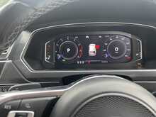 Volkswagen Tiguan R-Line Tech Tsi Evo Dsg 