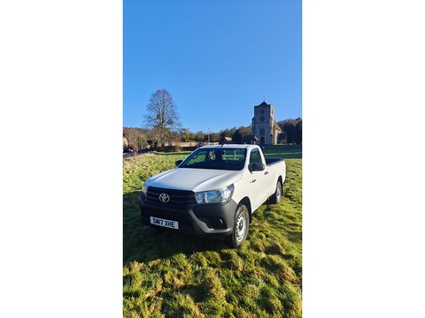 2.4 D-4D Active Pickup 2dr Diesel Manual 4WD Euro 6 (3.5t) (150 ps) Pickup Manual Diesel