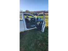 Toyota Hilux 2.4 D-4D Active Pickup 2dr Diesel Manual 4WD Euro 6 (3.5t) (150 ps) 