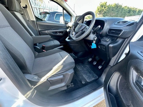 1.6 Turbo D 2300 Sportive Panel Van 4dr Diesel Manual L1 H1 Euro 6 (s/s) (100 ps) Panel Van Manual Diesel
