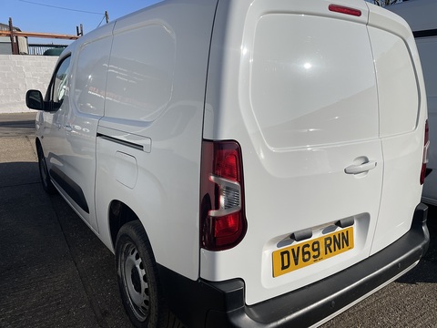 1.5 Turbo D 2300 Edition Panel Van 4dr Diesel Auto L2 H1 Euro 6 (s/s) (130 ps) Panel Van Automatic Diesel