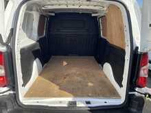 Vauxhall Combo 1.5 Turbo D 2300 Edition Panel Van 4dr Diesel Auto L2 H1 Euro 6 (s/s) (130 ps) 