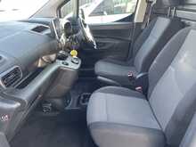 Vauxhall Combo 1.5 Turbo D 2300 Edition Panel Van 4dr Diesel Auto L2 H1 Euro 6 (s/s) (130 ps) 