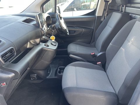 1.5 Turbo D 2300 Edition Panel Van 4dr Diesel Auto L2 H1 Euro 6 (s/s) (130 ps) Panel Van Automatic Diesel