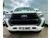 Toyota Hilux 2.4 D-4D Active Narrow Body Pickup 2dr Diesel Manual 4WD Euro 6 (150 ps) 