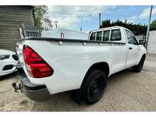 Toyota Hilux 2.4 D-4D Active Narrow Body Pickup 2dr Diesel Manual 4WD Euro 6 (150 ps) 