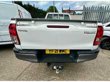 Toyota Hilux 2.4 D-4D Active Narrow Body Pickup 2dr Diesel Manual 4WD Euro 6 (150 ps) 
