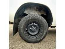 Toyota Hilux 2.4 D-4D Active Narrow Body Pickup 2dr Diesel Manual 4WD Euro 6 (150 ps) 