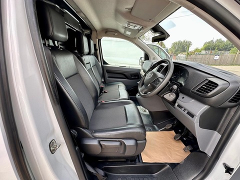 1.5 Turbo D 2900 Sportive Panel Van 5dr Diesel Manual L2 H1 Euro 6 (s/s) (100 ps)