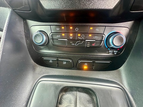 1.5 200 EcoBlue Limited Panel Van 5dr Diesel Auto L1 Euro 6 (s/s) (120 ps)