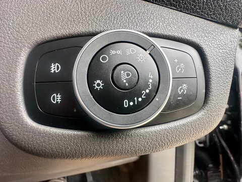 1.5 200 EcoBlue Limited Panel Van 5dr Diesel Auto L1 Euro 6 (s/s) (120 ps)