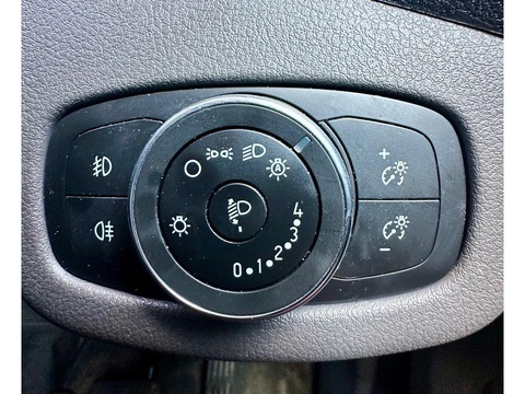 1.5 200 EcoBlue Limited Panel Van 5dr Diesel Auto L1 Euro 6 (s/s) (120 ps)