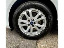 Ford Transit Connect 1.5 240 EcoBlue Limited Panel Van 5dr Diesel Auto L2 Euro 6 (s/s) (120 ps)