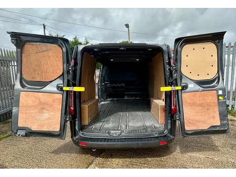 2.0 300 EcoBlue Limited Panel Van 5dr Diesel Manual L2 H1 Euro 6 (s/s) (130 ps)