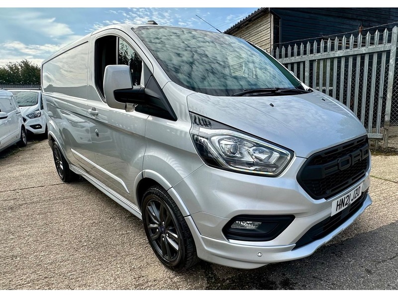 Ford 2.0 300 EcoBlue Limited Panel Van 5dr Diesel Auto L2 H1 Euro 6 (s/s) (130 ps)
