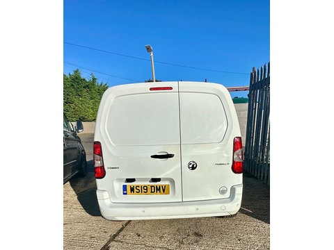 1.5 Turbo D 2000 Sportive Panel Van 4dr Diesel Manual L1 H1 Euro 6 (s/s) (130 ps)