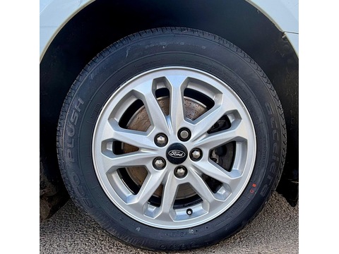 1.5 240 EcoBlue Limited Panel Van 5dr Diesel Auto L2 Euro 6 (s/s) (120 ps)