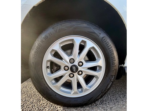 1.5 240 EcoBlue Limited Panel Van 5dr Diesel Auto L2 Euro 6 (s/s) (120 ps)