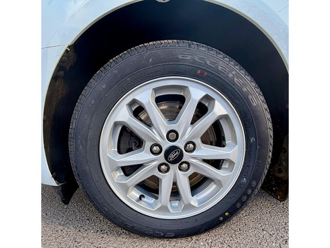 1.5 240 EcoBlue Limited Panel Van 5dr Diesel Auto L2 Euro 6 (s/s) (120 ps)