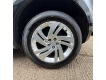 Land Rover Range Rover Evoque P300e R-Dynamic S 