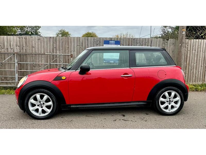 MINI 1.6 Cooper Hatchback 3dr Petrol Manual Euro 4 (120 ps)