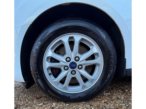 1.5 200 EcoBlue Limited Panel Van 5dr Diesel Manual L1 Euro 6 (s/s) (120 ps)