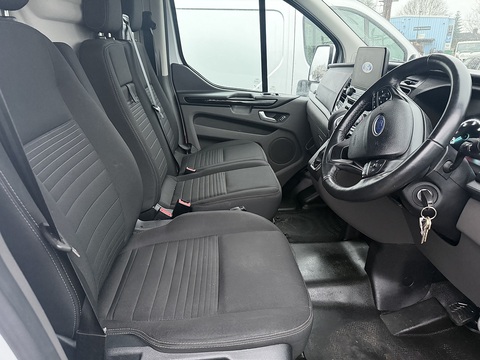 2.0 300 EcoBlue Limited Panel Van 5dr Diesel Auto L1 H1 Euro 6 (s/s) (130 ps)