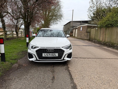 1.4 TFSIe 40 S line Sportback 5dr Petrol Plug-in Hybrid S Tronic Euro 6 (s/s) 13kWh (204 ps)