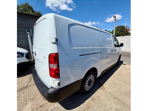 1.5 Turbo D 2900 Dynamic Panel Van 6dr Diesel Manual L2 H1 Euro 6 (s/s) (100 ps)