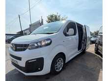 Vauxhall Vivaro Turbo D 3100 Sportive 