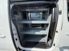 Vauxhall Vivaro Turbo D 3100 Sportive 