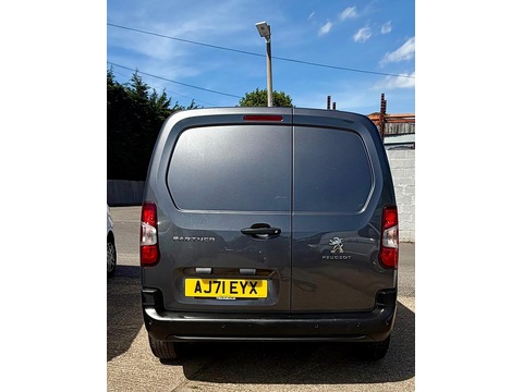 1.5 BlueHDi 1000 Professional Premium Standard Panel Van 5dr Diesel Manual SWB Euro 6 (100 bhp)