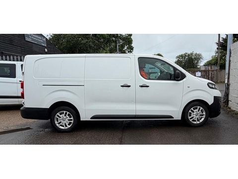 1.5 Turbo D 2900 Dynamic Panel Van 6dr Diesel Manual L2 H1 Euro 6 (s/s) (100 ps)