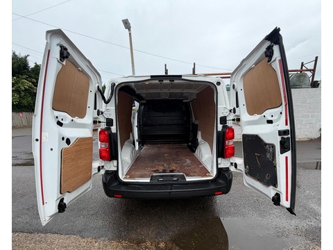 1.5 Turbo D 2900 Dynamic Panel Van 6dr Diesel Manual L2 H1 Euro 6 (s/s) (100 ps)