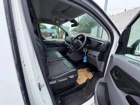 1.5 Turbo D 2900 Dynamic Panel Van 6dr Diesel Manual L2 H1 Euro 6 (s/s) (100 ps)