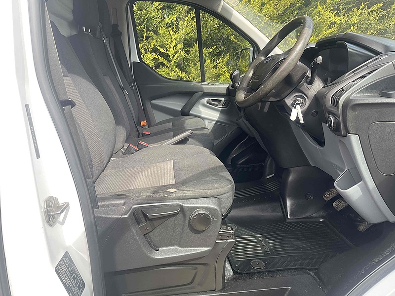 Ford 270 2.2 TDCI ECOnetic SWB L1 H1 PANEL VAN