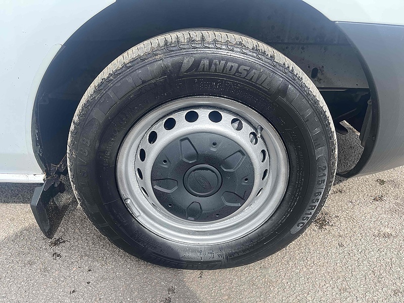 Ford 270 2.2 TDCI ECOnetic SWB L1 H1 PANEL VAN