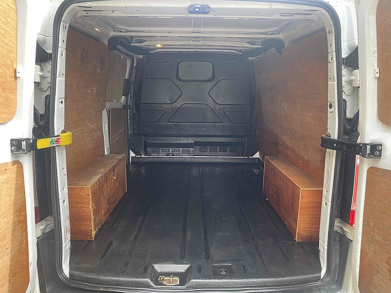 Ford 270 2.2 TDCI ECOnetic SWB L1 H1 PANEL VAN