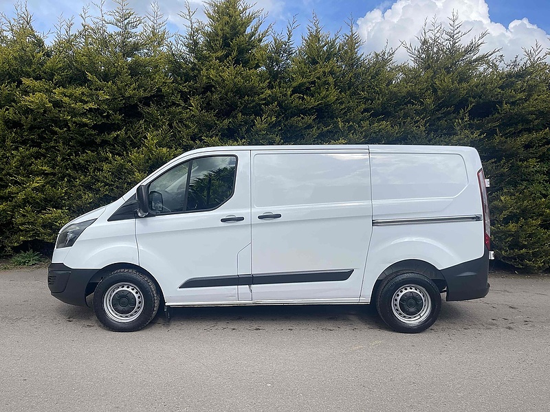 Ford 270 2.2 TDCI ECOnetic SWB L1 H1 PANEL VAN
