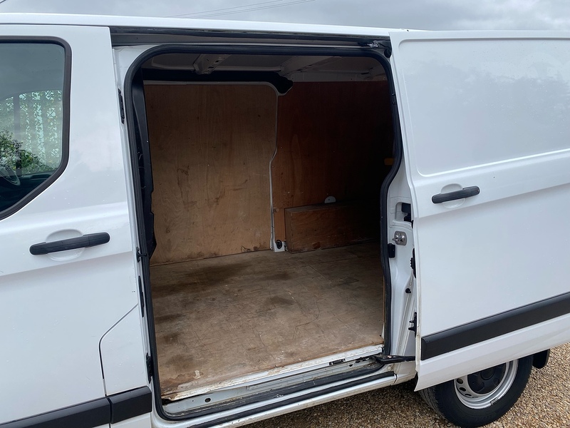 Ford 2.0 280 EcoBlue Leader Panel Van 5dr Diesel Manual L1 H1 Euro 6 (s/s) (105 ps)
