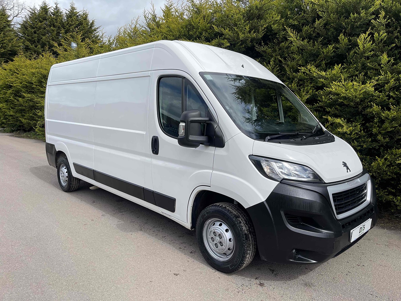 Used 2020 Peugeot Boxer 335 BlueHDi 2.2 L3 H2 Professional For Sale in ...