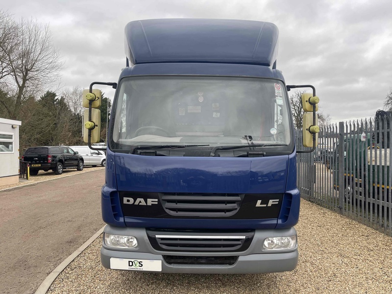 DAF LF 45.160 22ft BOX LORRY - TAIL LIFT - 7.5 TON