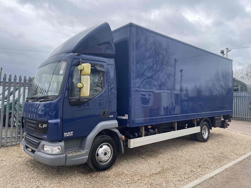 DAF LF 45.160 22ft BOX LORRY - TAIL LIFT - 7.5 TON