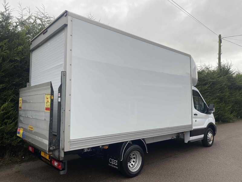 Used 2021 Ford Transit 350 2.0 EcoBlue XLWB L4 LUTON VAN TAIL LIFT DRW For Sale in Leics