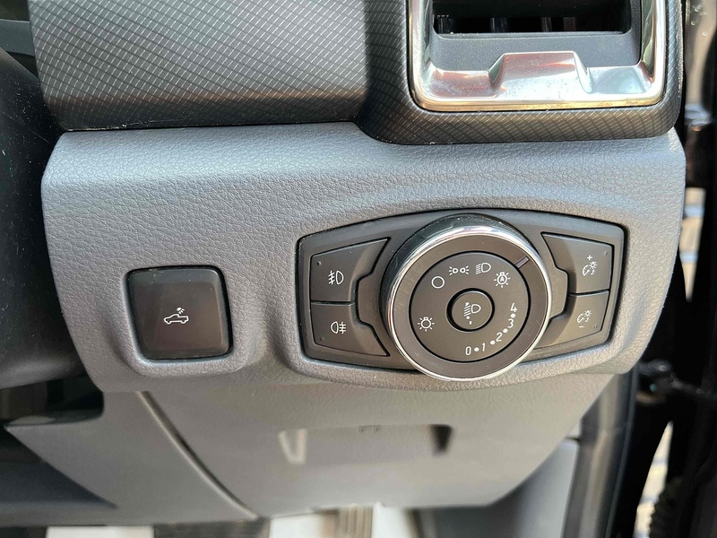 Ford 3.2 TDCi 197bhp Wildtrak 4x4 PICK UP TRUCK - CANNOPY