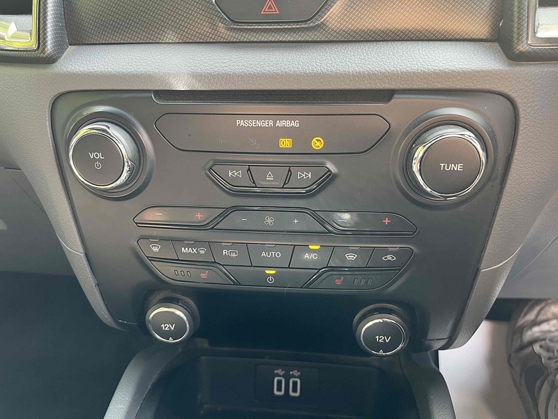 Ford 3.2 TDCi 197bhp Wildtrak 4x4 PICK UP TRUCK - CANNOPY