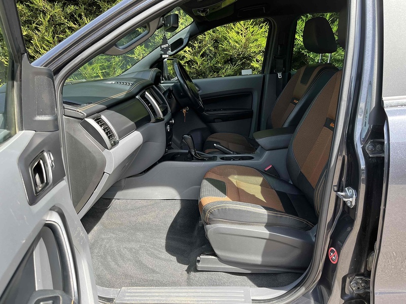 Ford 3.2 TDCi 197bhp Wildtrak 4x4 PICK UP TRUCK - CANNOPY