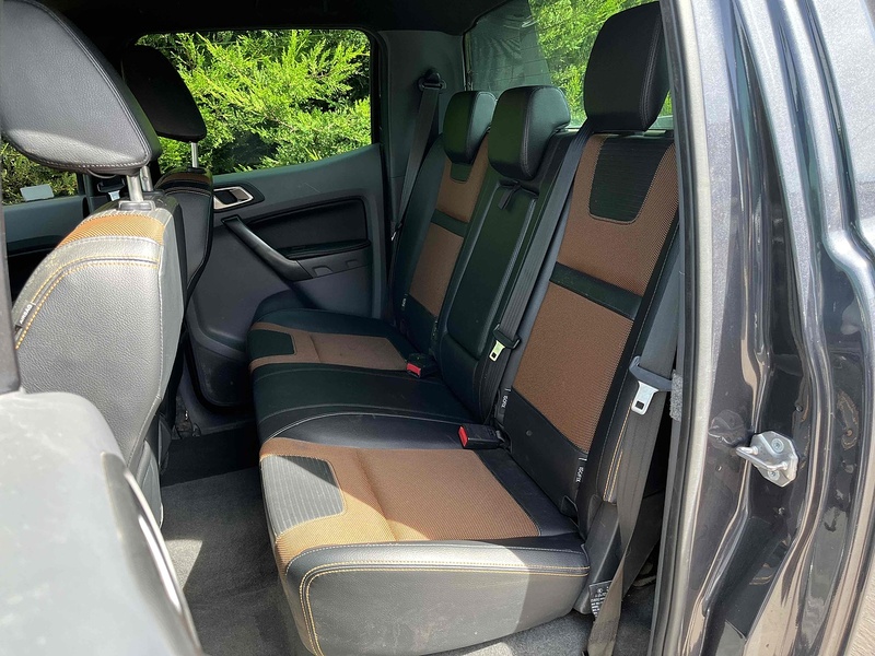 Ford 3.2 TDCi 197bhp Wildtrak 4x4 PICK UP TRUCK - CANNOPY