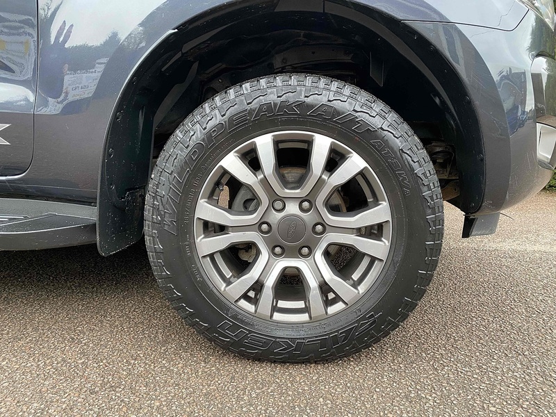 Ford 3.2 TDCi 197bhp Wildtrak 4x4 PICK UP TRUCK - CANNOPY